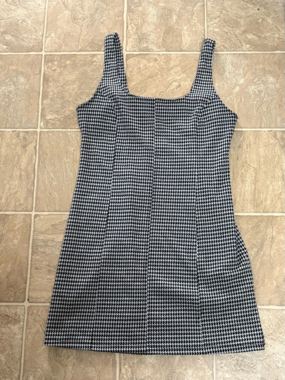 Large Houndstooth Square Neck Mini Dress - Black & White